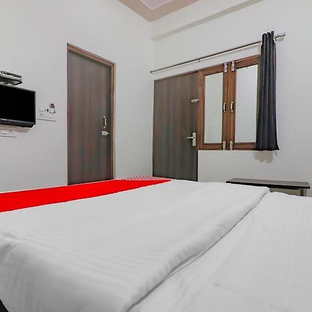 Rajlakshmi Guest House Mathura Kültér fotó