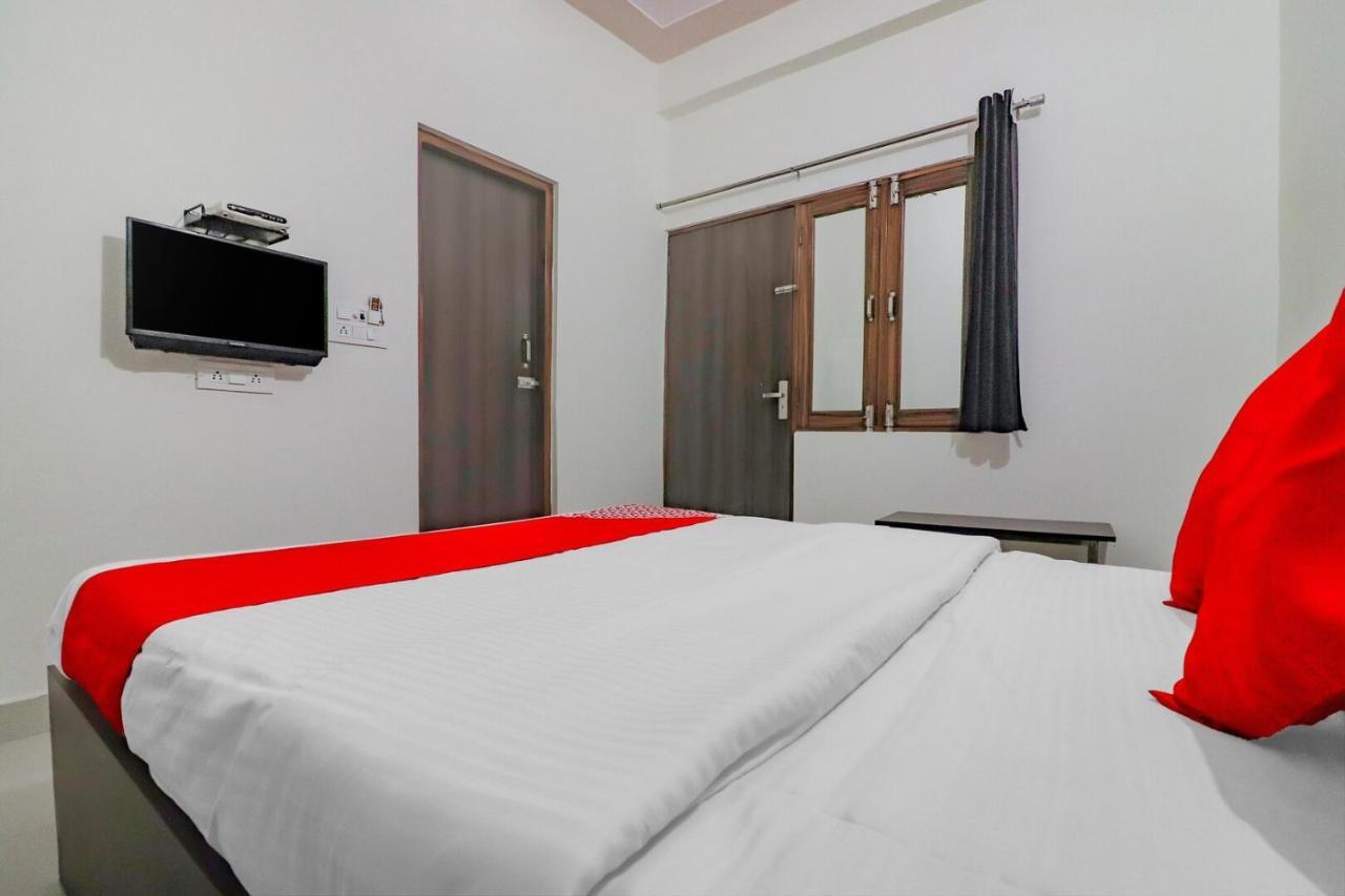Rajlakshmi Guest House Mathura Kültér fotó