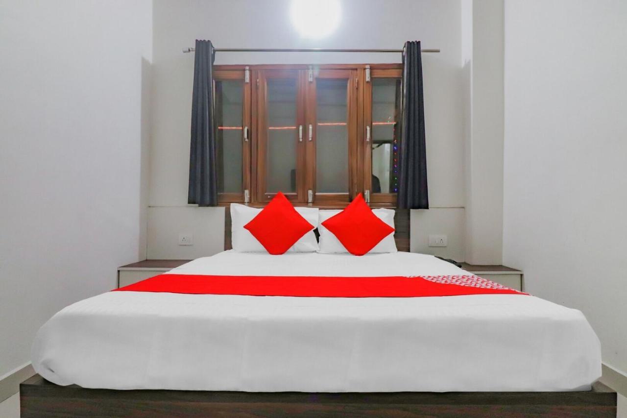 Rajlakshmi Guest House Mathura Kültér fotó